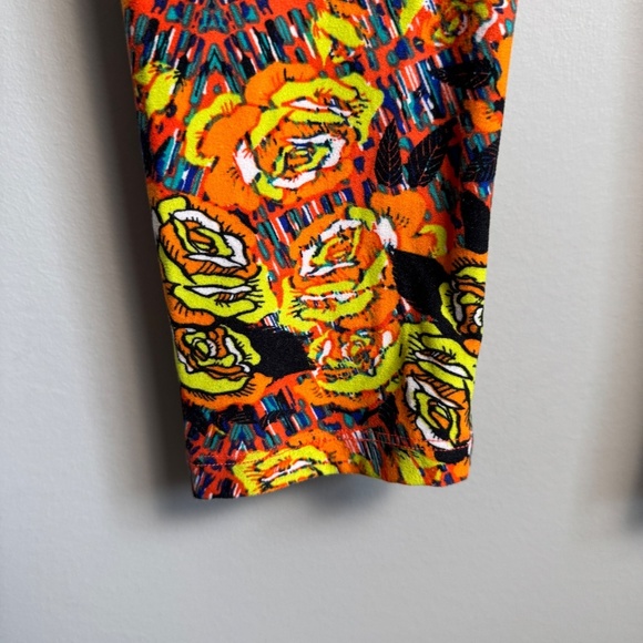 LulaRoe Women's Bright Abstract Flower Print Leggings Orange Tall & Curvy Lounge - Picture 2 of 12